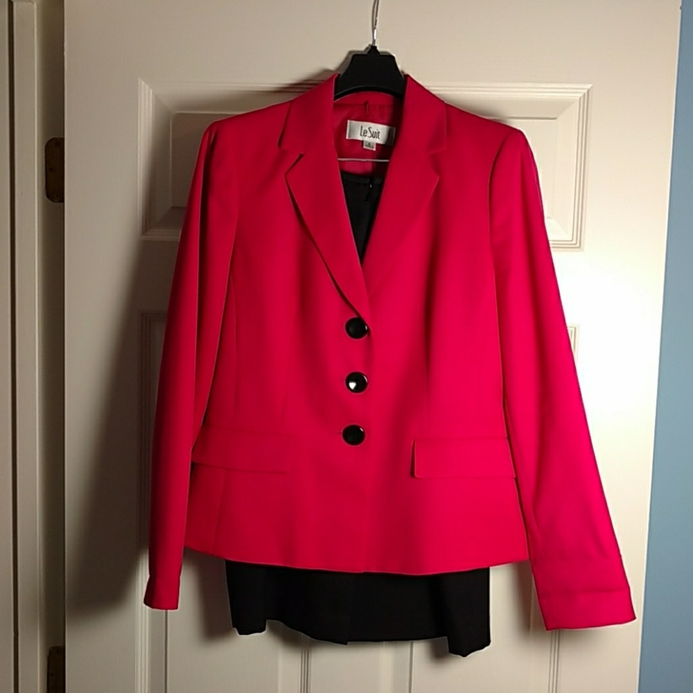 Suit coat and skirt set